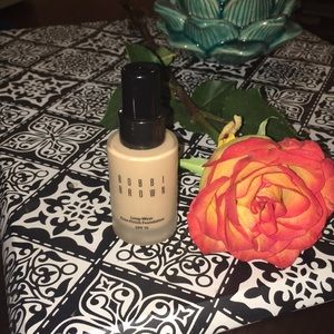 Bobbi Brown Cool Ivory foundation